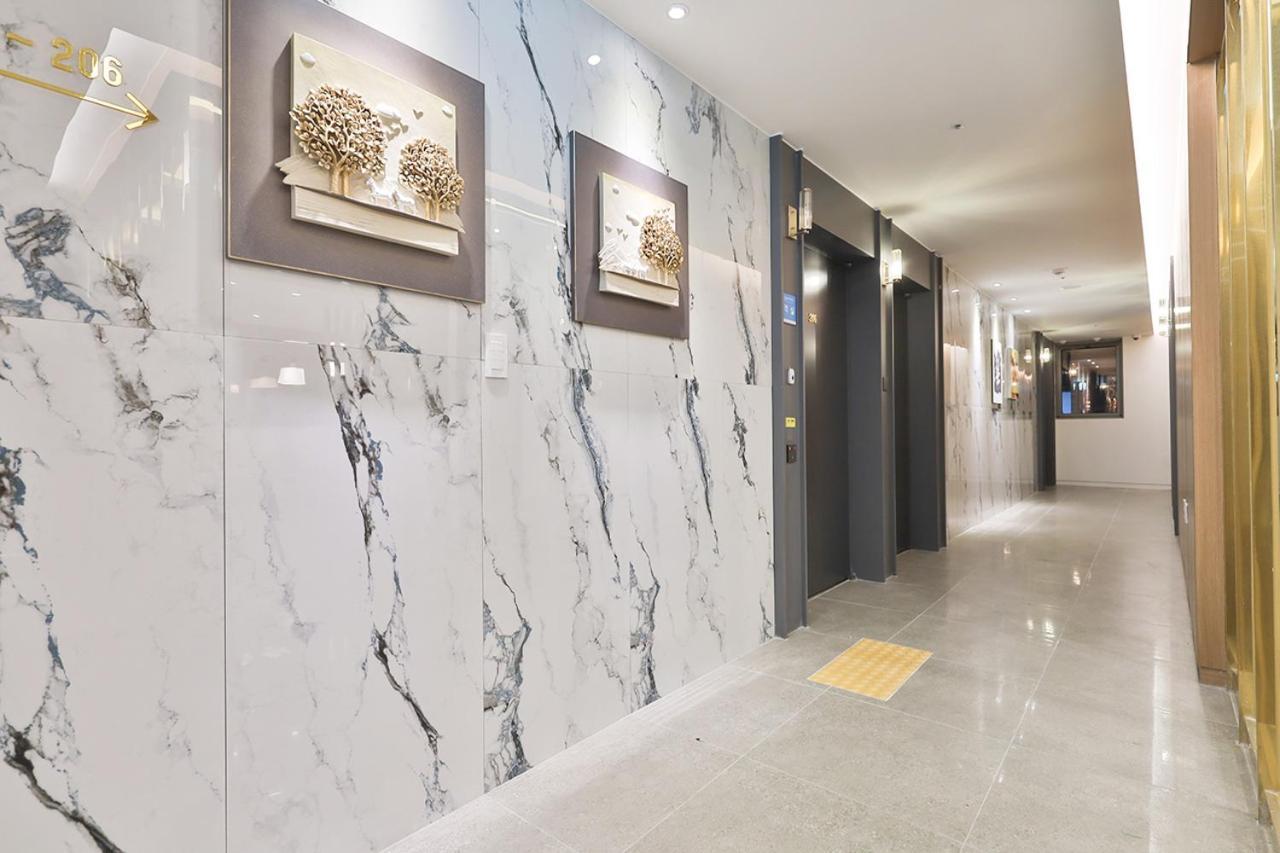 Hotel Palace Гиеонгджу Екстериор снимка
