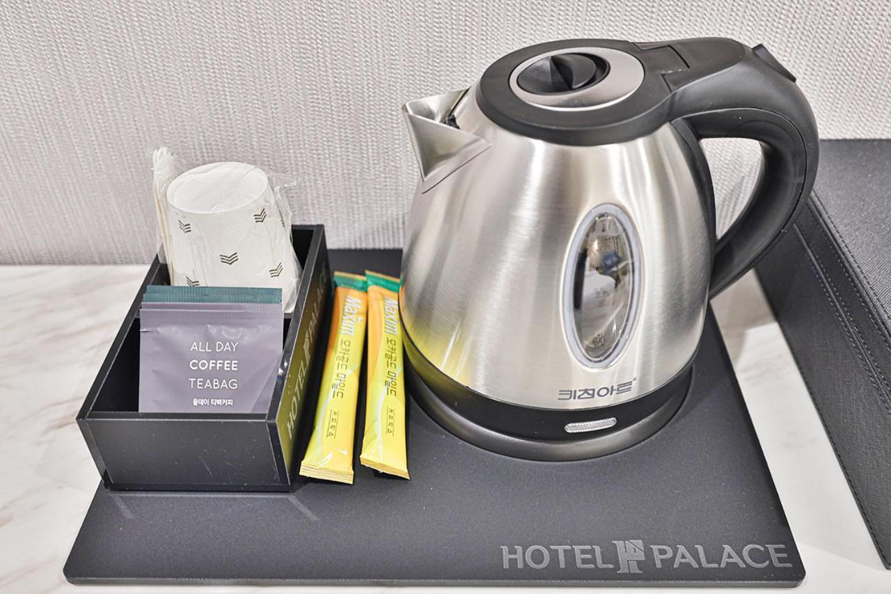 Hotel Palace Гиеонгджу Екстериор снимка